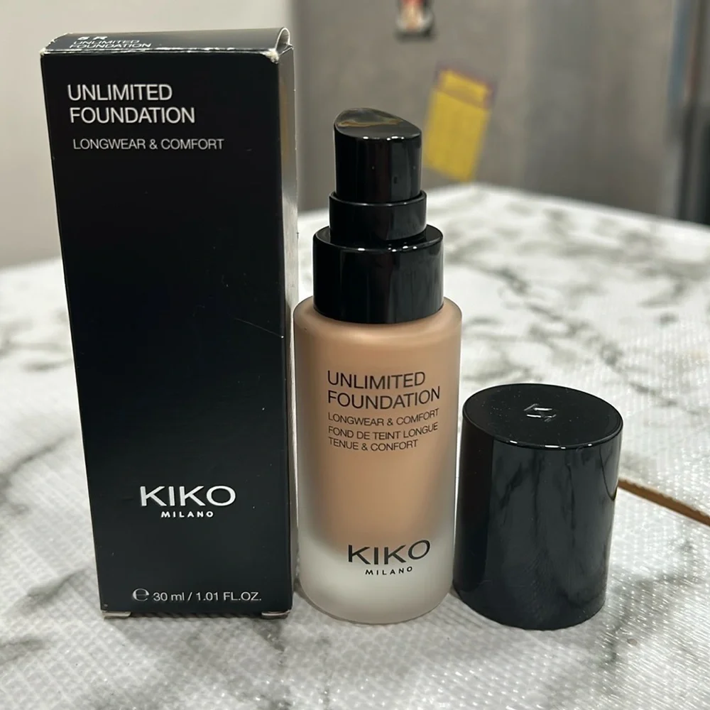 Kiko Unlimited Foundation 5 R 30 ML FULL size NIB
